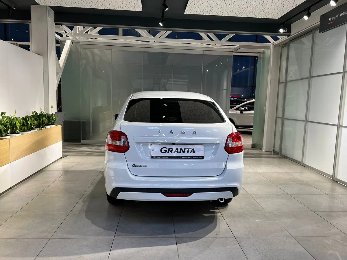 Lada Granta Лифтбек в Москва - фото №4